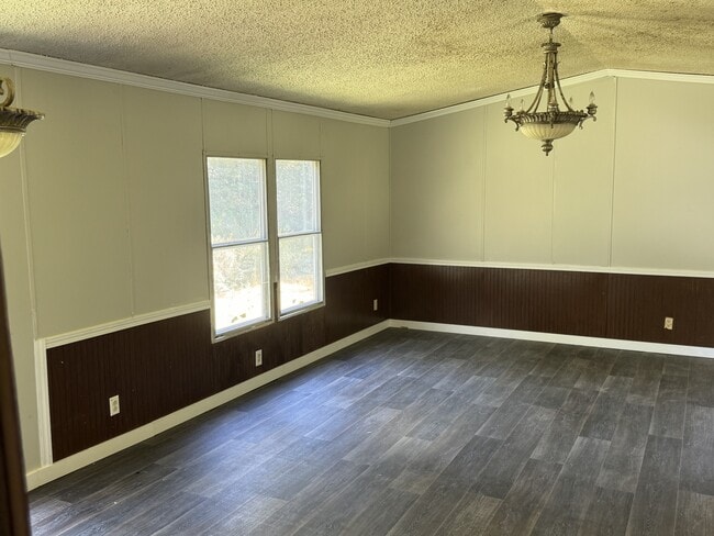 Foto del edificio - 129 Key Ln