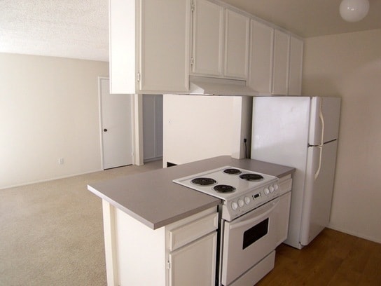 Building Photo - 9522 Carroll Canyon Rd