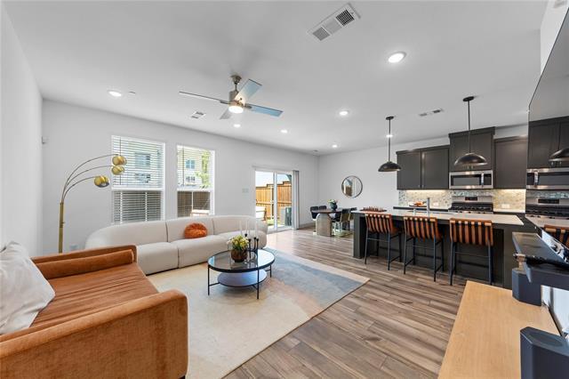 Foto del edificio - 1340 Hill Country Pl