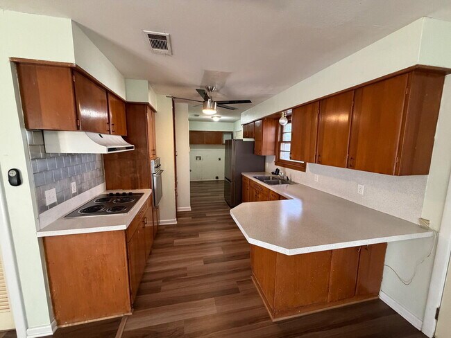 Foto del edificio - 2824 55th St