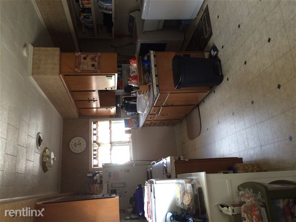 Building Photo - 209 West Ave