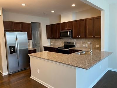 Building Photo - 904 Talbot Pl