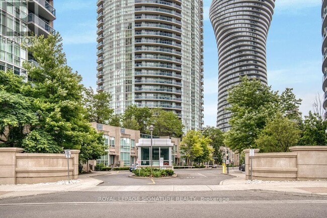 Building Photo - 90 Absolute Ave