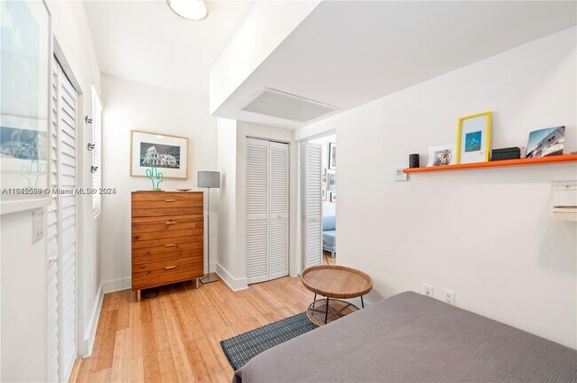 Building Photo - 1000 Meridian Ave