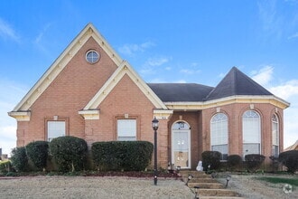 Building Photo - 4011 Chesapeake Way