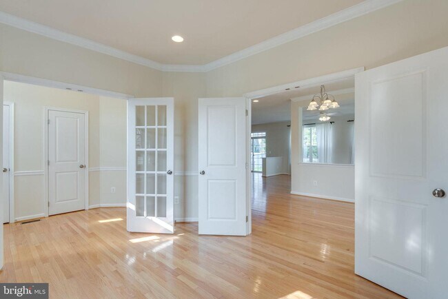 Foto del edificio - 10424 Goldenrod Dr
