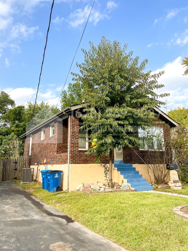 Building Photo - 3 br, 1 bath House - 9009 Argyle Avenue -