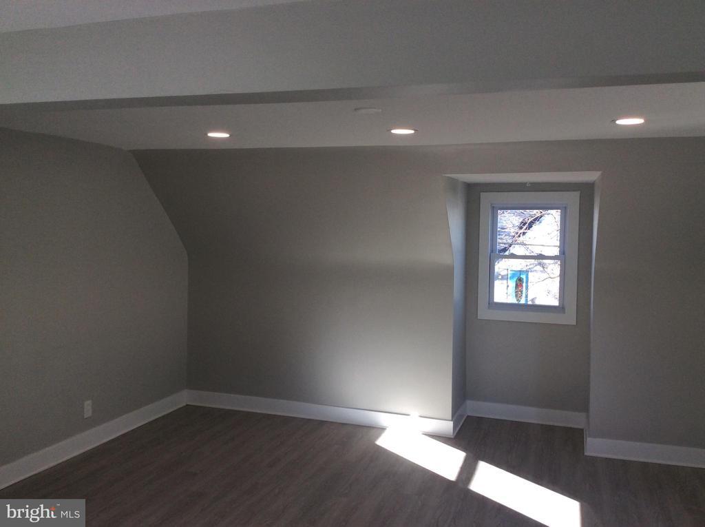 Foto principal - 1168 Romano Ave