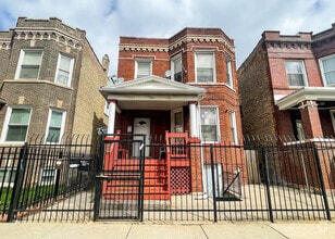 Building Photo - 4038 W Potomac Ave