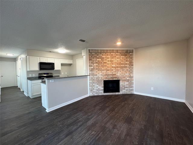 Building Photo - 6701 Crestmont Ct