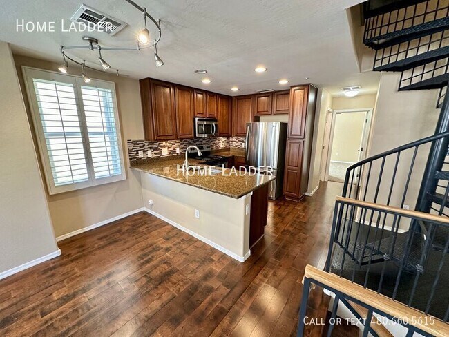 Foto del edificio - 4201 E Jasper Dr