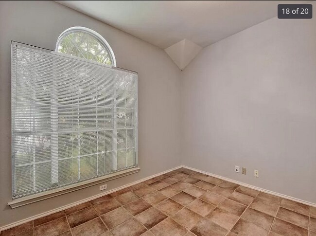 Foto del edificio - 711 Minturn Ln