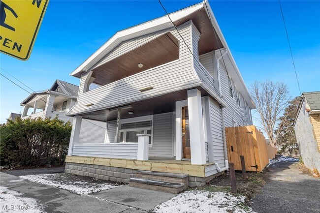 Building Photo - 3904 Ardmore Ave