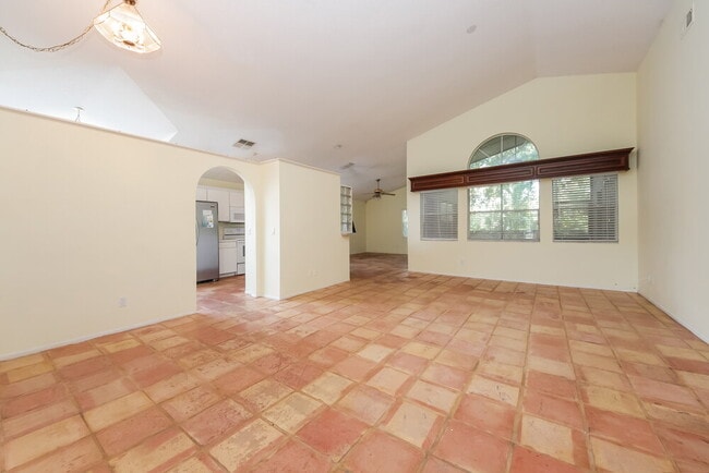 Building Photo - 539 Brightview Dr