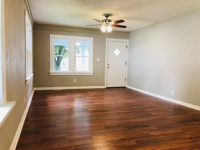 Building Photo - 1006 Kingsley Dr