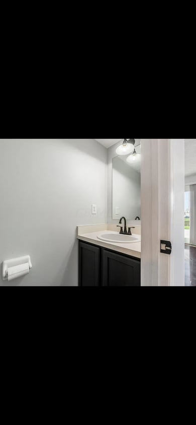 Building Photo - 828 Brittany Dr