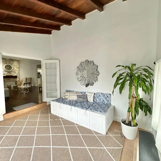 Foto del edificio - 2301 SW 17th Ave