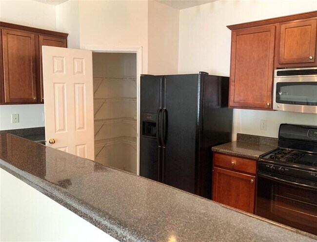 Foto del edificio - 5309 Paramount View Way NE