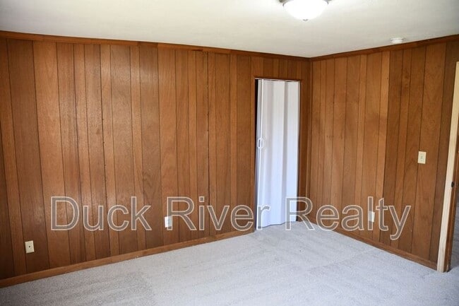 Building Photo - 504 Mooresville Pike