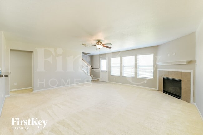 Building Photo - 9909 Hyacinth Way