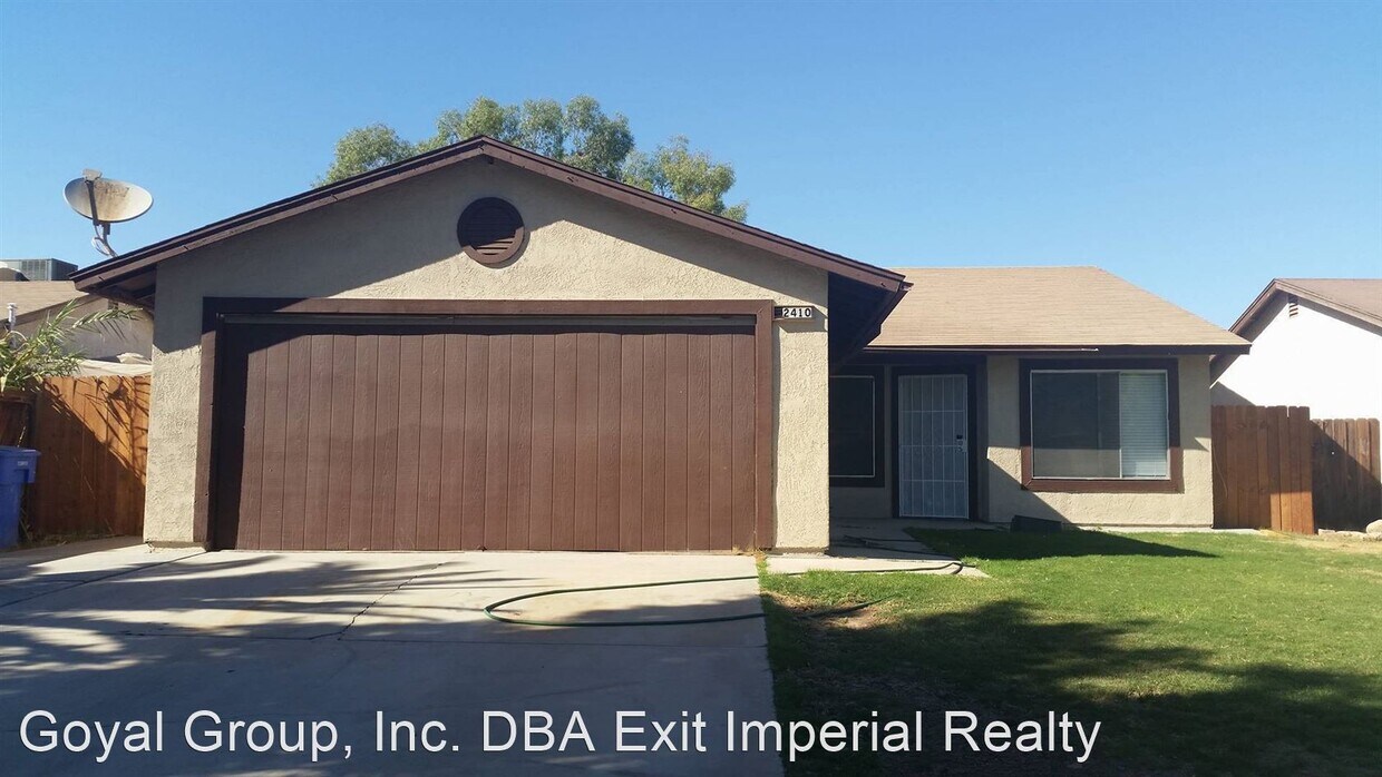 Primary Photo - 4 br, 2 bath House - 2410 Heil Ave.