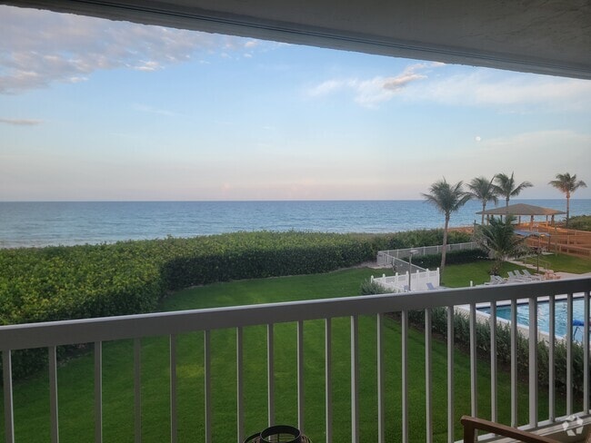 Building Photo - 10600 S Ocean Dr