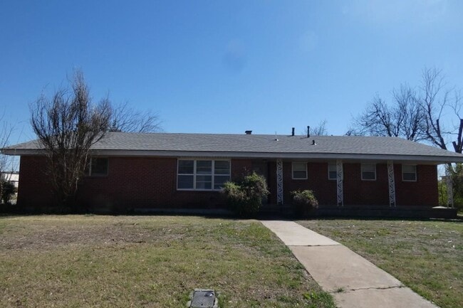 Building Photo - 3402 NW Atlanta Ave
