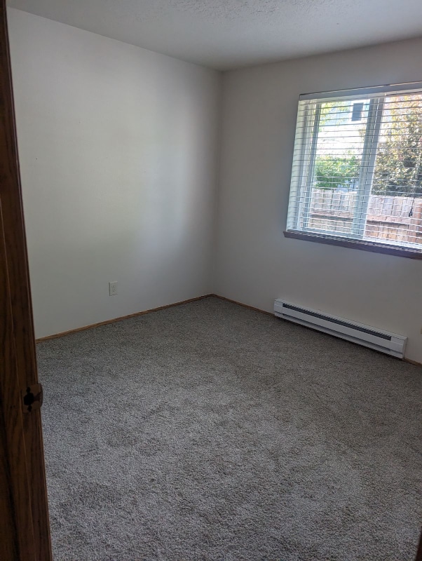 911 Leonard St, Oregon City, OR 97045 House Rental in Oregon City, OR