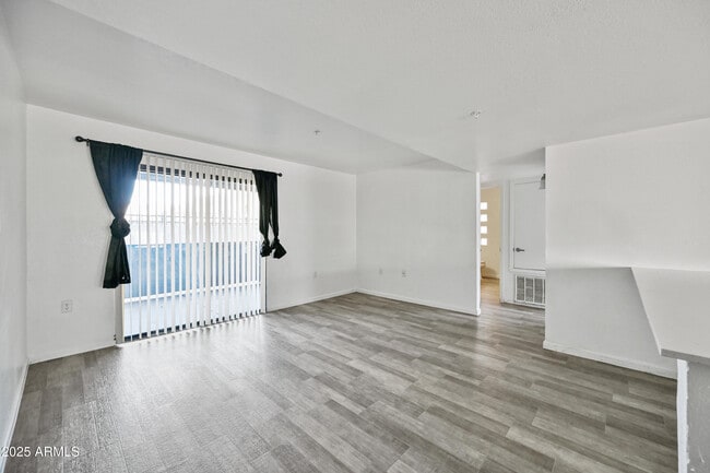 Building Photo - 3065 N 67th Ave