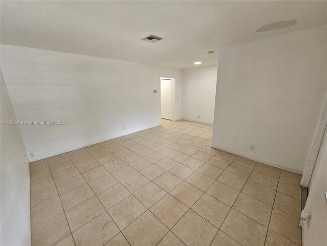 Foto del edificio - 2325 Taylor St