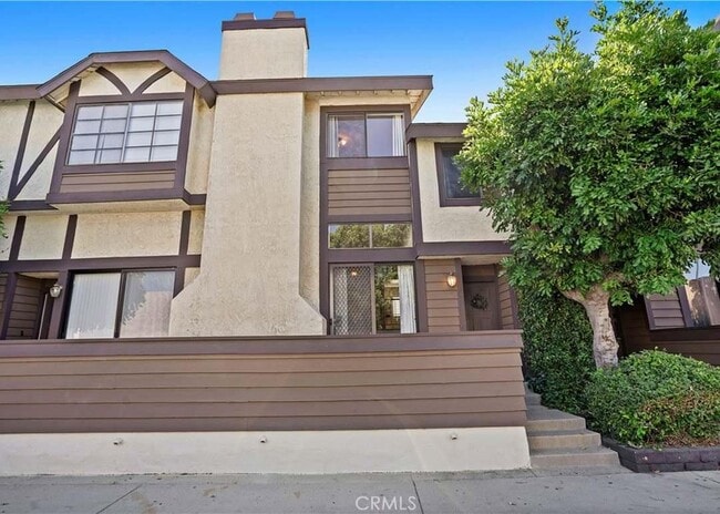Building Photo - 19355 Sherman Way