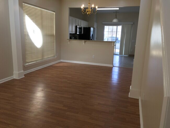 Foto del edificio - 2113 McKenzie Creek Dr