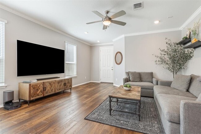 Building Photo - 120 Benmyrtle Trl