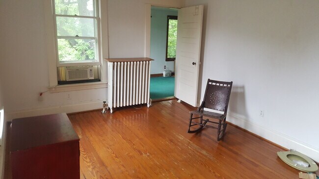 Foto del edificio - 512 Tulip Ave