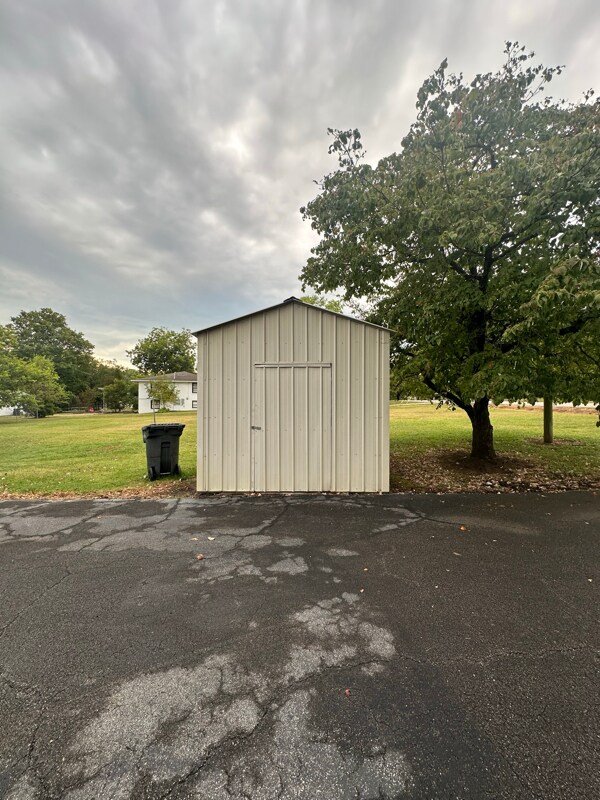 Building Photo - 1409 Nashville Hwy