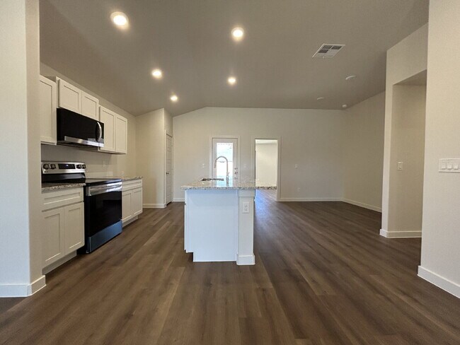 Foto del edificio - Brand New Burgamy Park Gem, Zoned for Memorial High School!