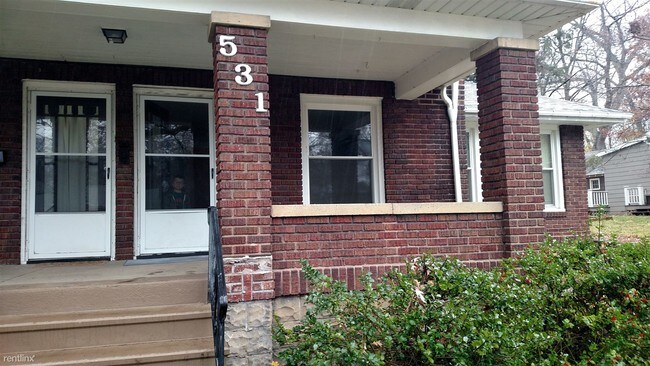 Foto del edificio - 531 Earl Ave