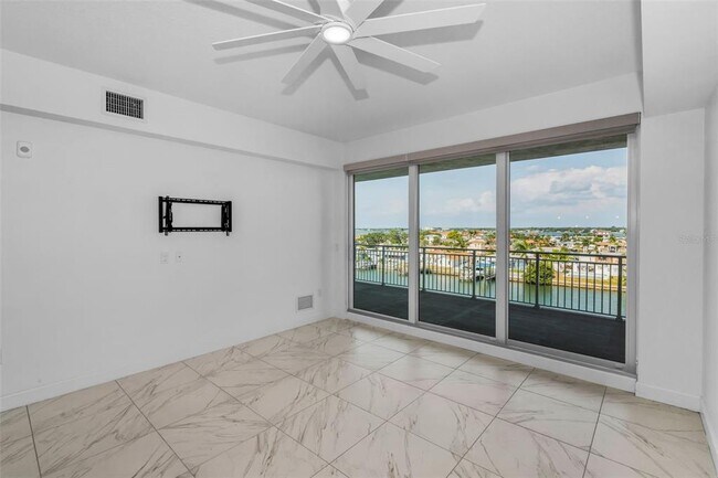 Foto del edificio - 125 Island Way