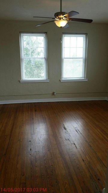 Building Photo - 523 24th St
