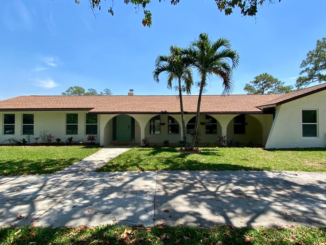 Primary Photo - 16605-16115 115th Ave N