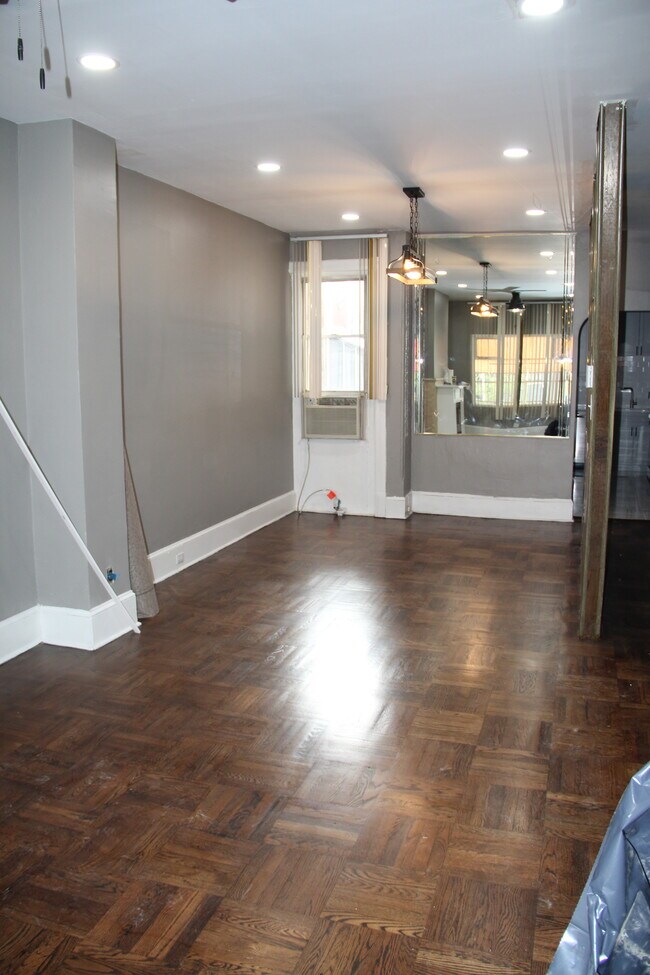 Building Photo - 3216 Mount Vernon St