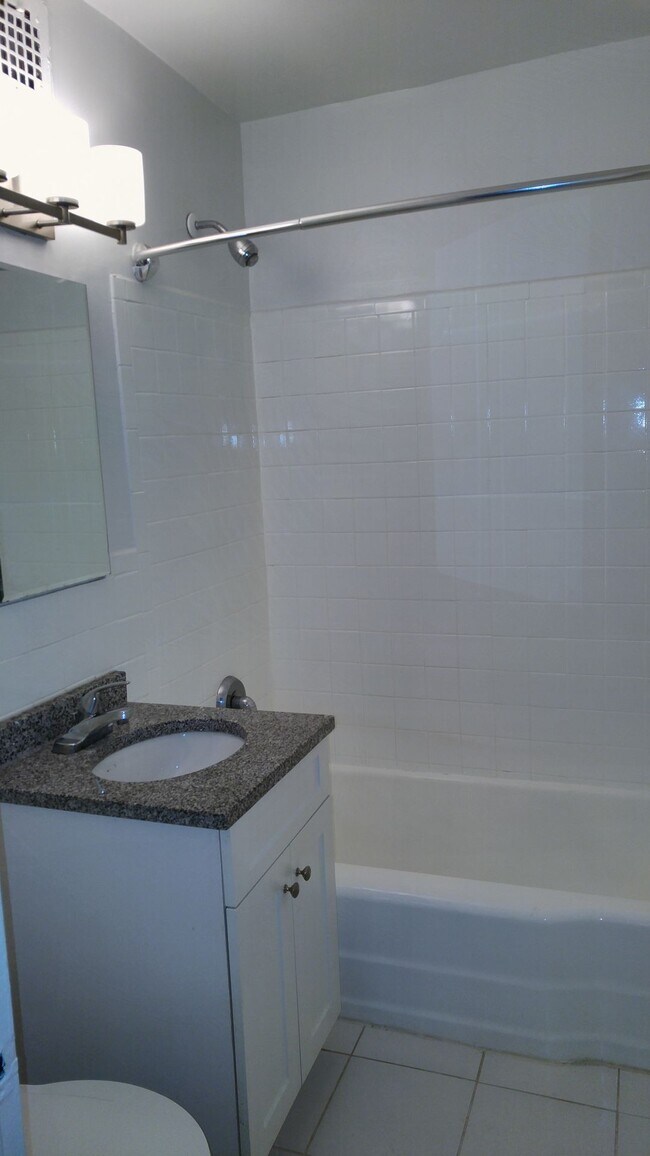 Foto del edificio - 48-50-50 38th St