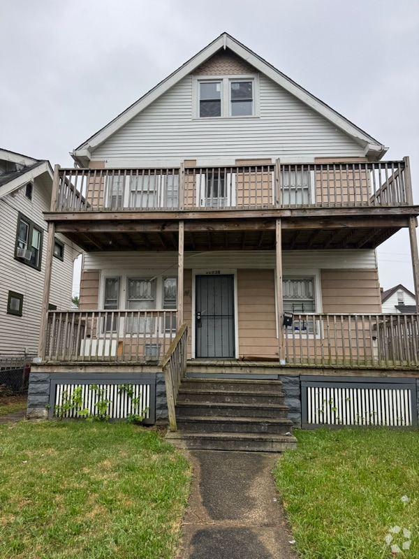 Building Photo - 11130 Continental Ave