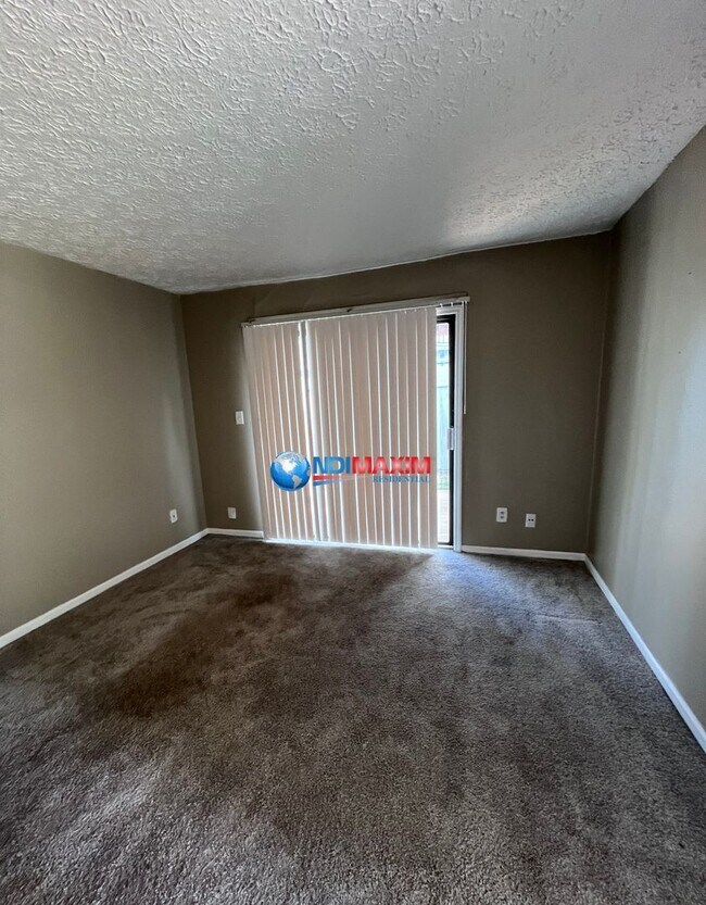 Foto del edificio - 1750 Wesley Way NW