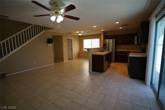 Building Photo - 5142 Dillingham Dr