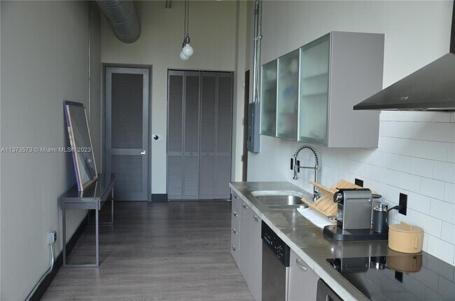 Foto del edificio - 1749 NE Miami Ct