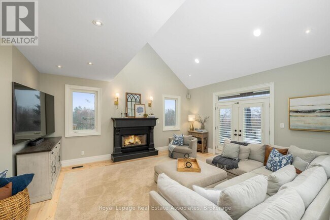 Photo du bâtiment - 50 Lyonsview Ln