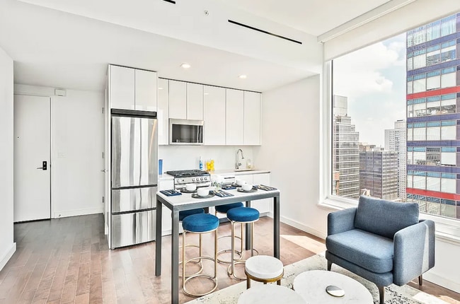 Building Photo - 233 E 54th St