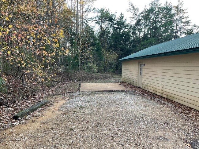 Building Photo - 420 Barnett Cir