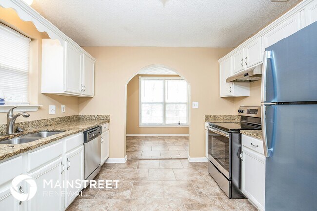 Foto del edificio - 403 Lake Forest Dr